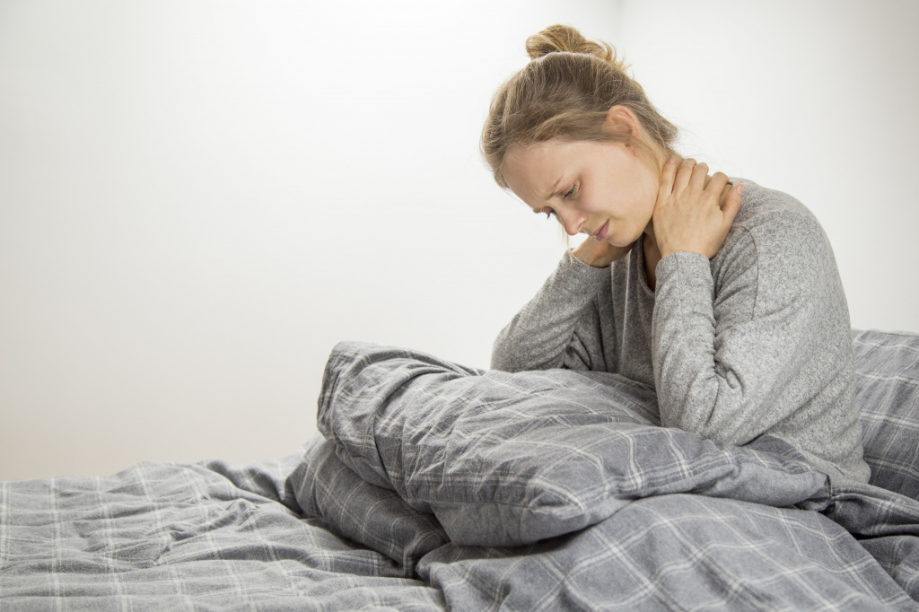 Симптомы шейного остеохондроза у женщин